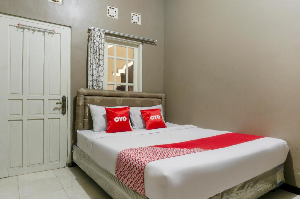 Бату: OYO 3849 Tidar Wulansari Homestay