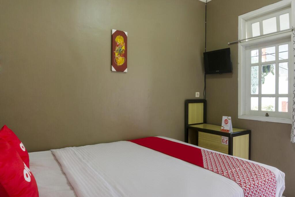 Бату: OYO 3849 Tidar Wulansari Homestay