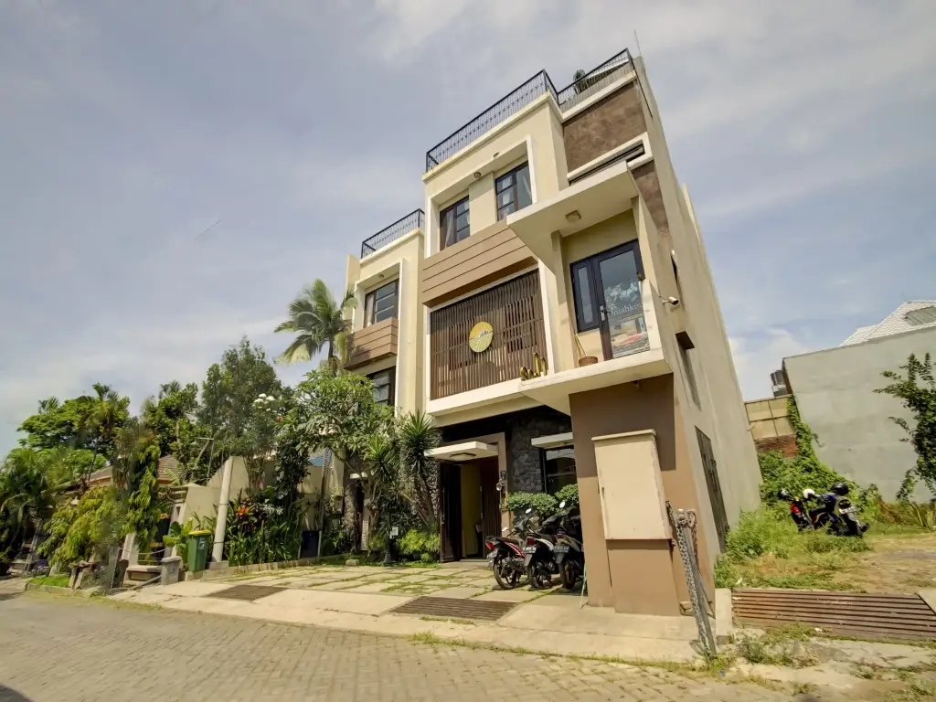 Маланг: OYO 3939 Omahkoe Guest House Syariah