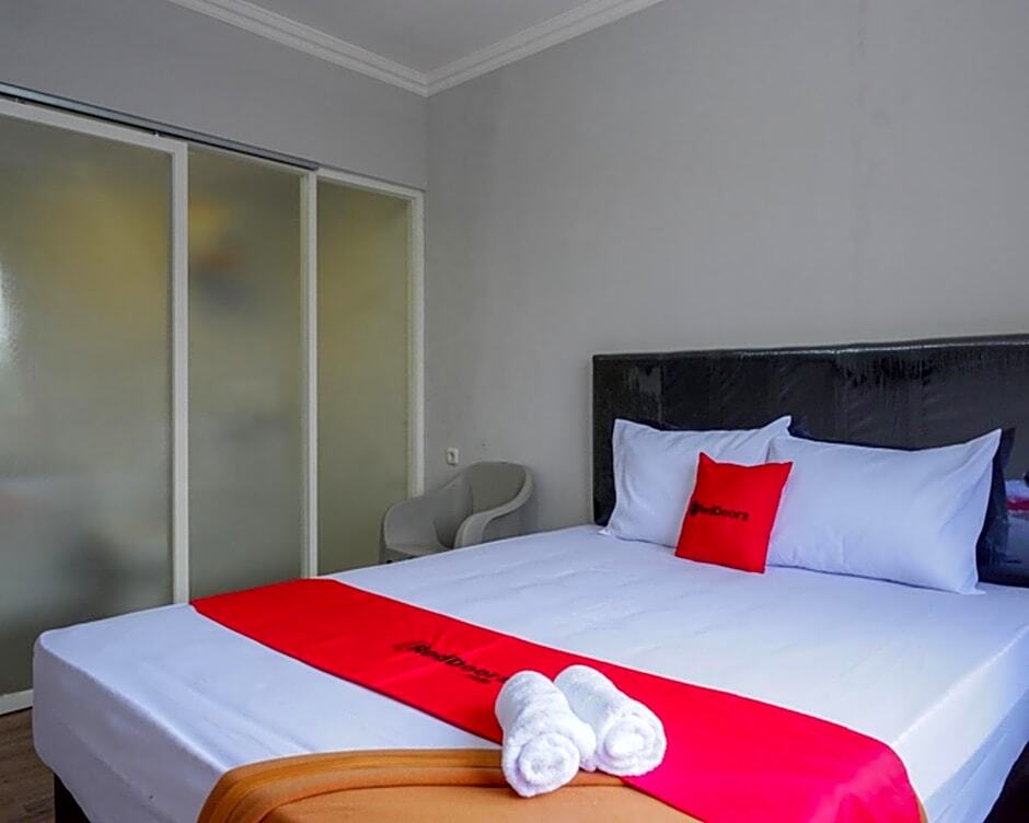 Семаранг: RedDoorz @ City Park Medoho Semarang