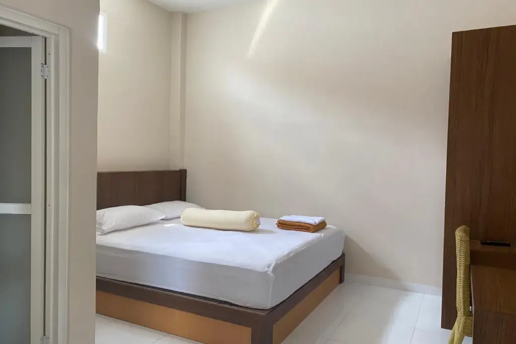 Палу: Nietsa Guest House Syariah Palu RedPartner