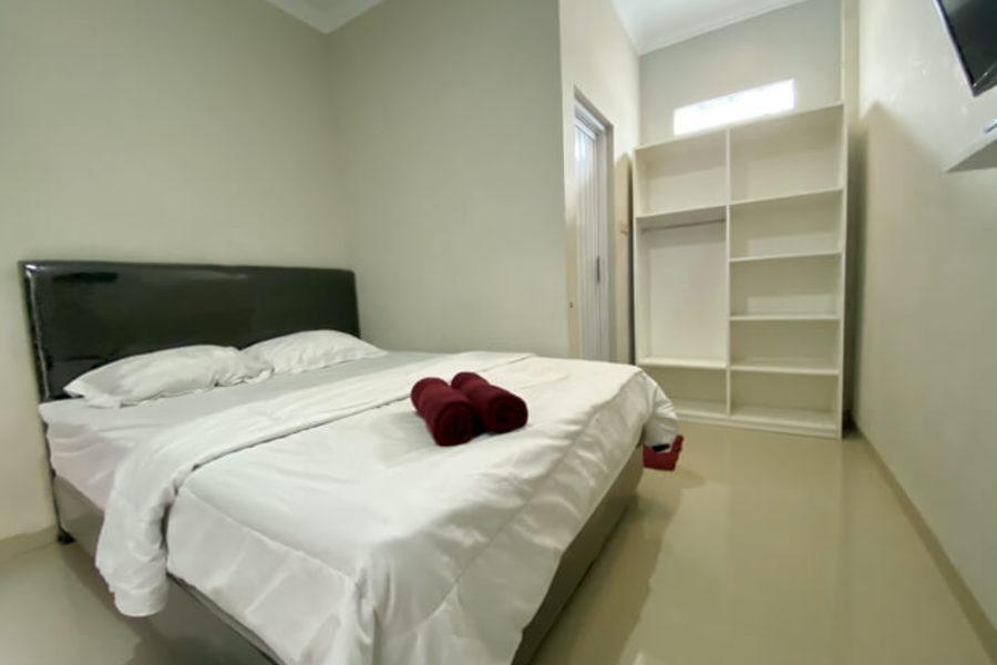 Батуретно: RedDoorz Syariah @ Berlian Homestay Wirobrajan