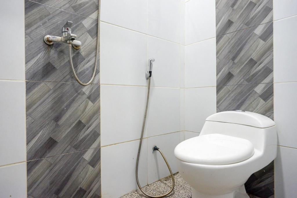 Макассар: RedDoorz near Universitas Negeri Makassar 3