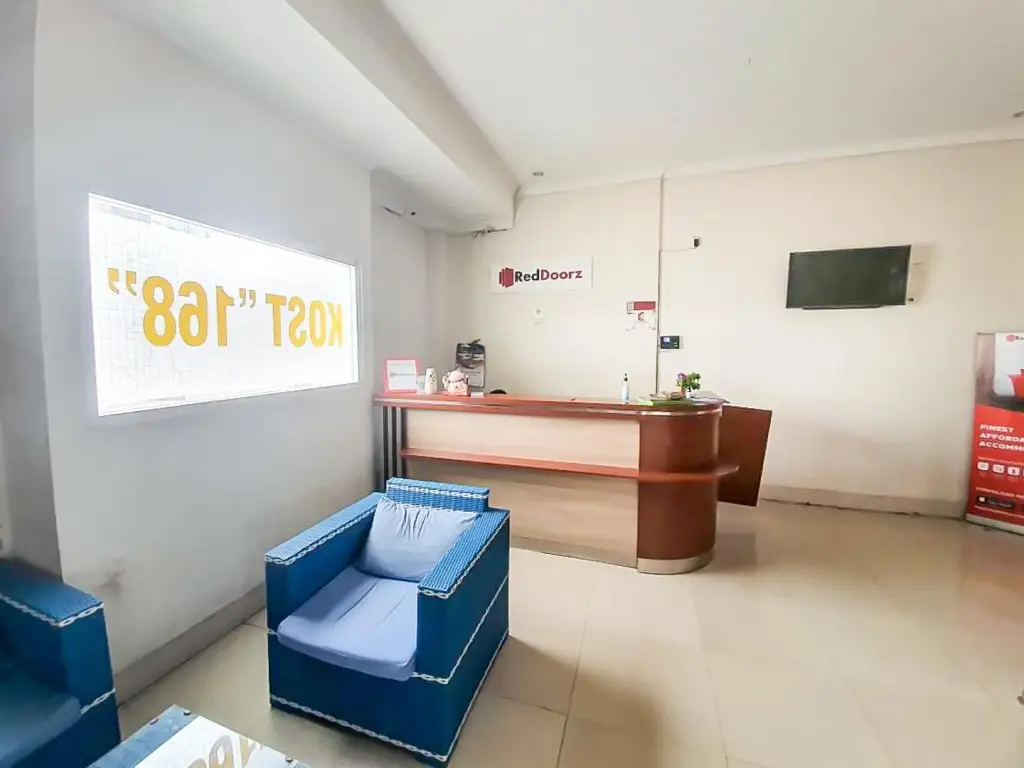 Палембанг: RedDoorz near Jalan Kolonel Haji Burlian Palembang