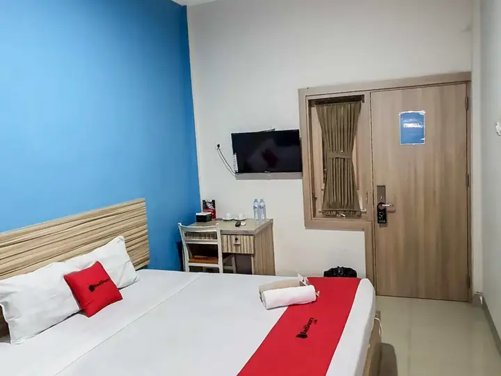 Палембанг: RedDoorz near Jalan Kolonel Haji Burlian Palembang