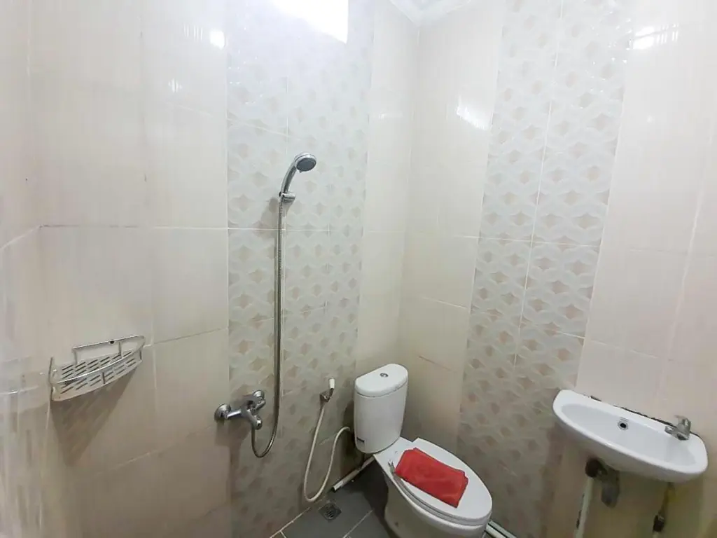 Палембанг: RedDoorz near Jalan Kolonel Haji Burlian Palembang
