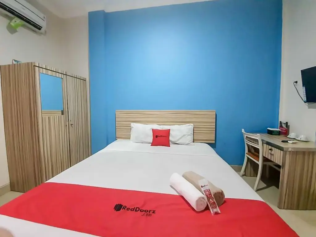 Палембанг: RedDoorz near Jalan Kolonel Haji Burlian Palembang
