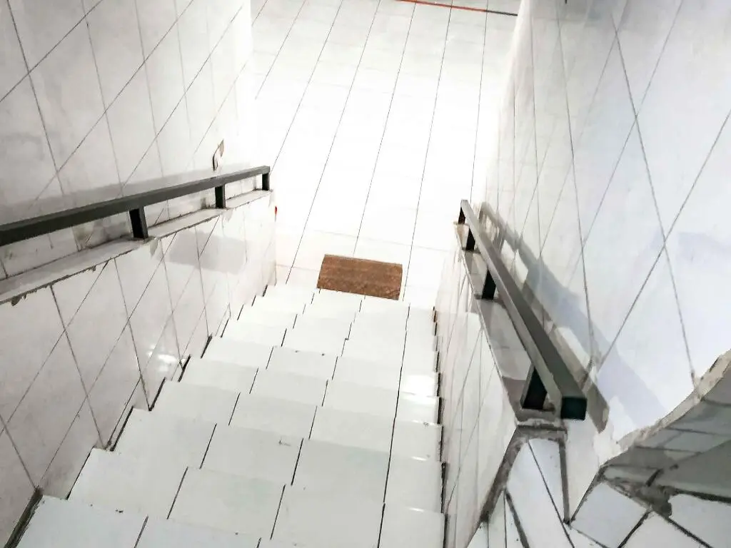Сурабая: RedDoorz near Taman Flora Surabaya