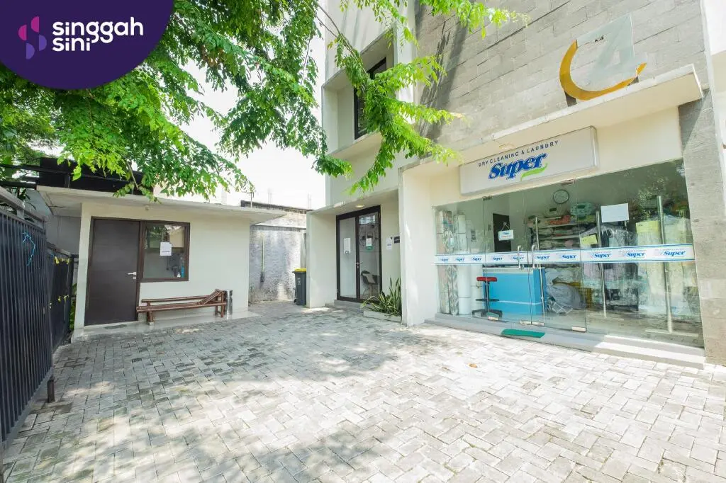 Джакарта: Singgahsini Haji Nawi 74 Cilandak Jakarta Selatan