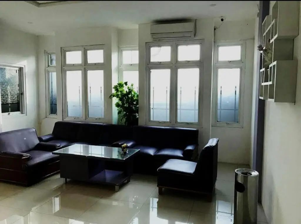Бекаси: Hotel Ungu Pas Kangen Bekasi