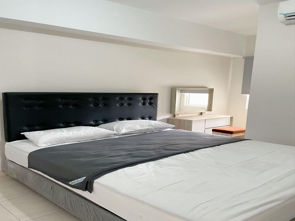 Бекаси: Azola Apartment