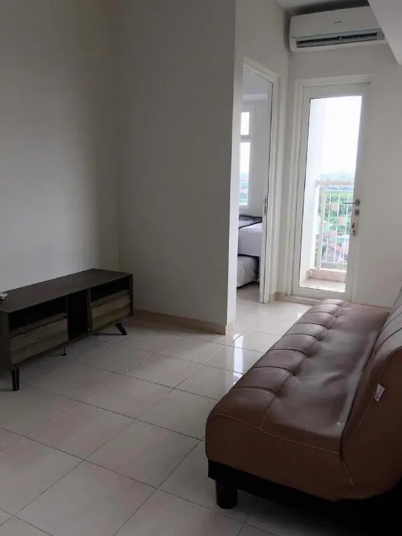 Бекаси: Azola Apartment
