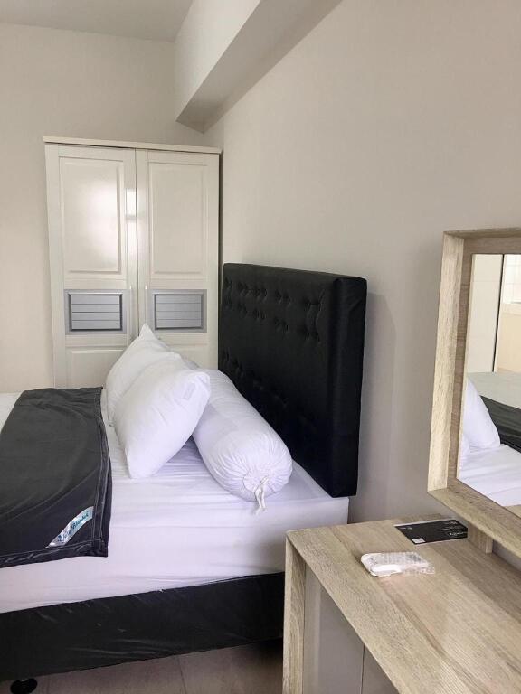 Бекаси: Azola Apartment