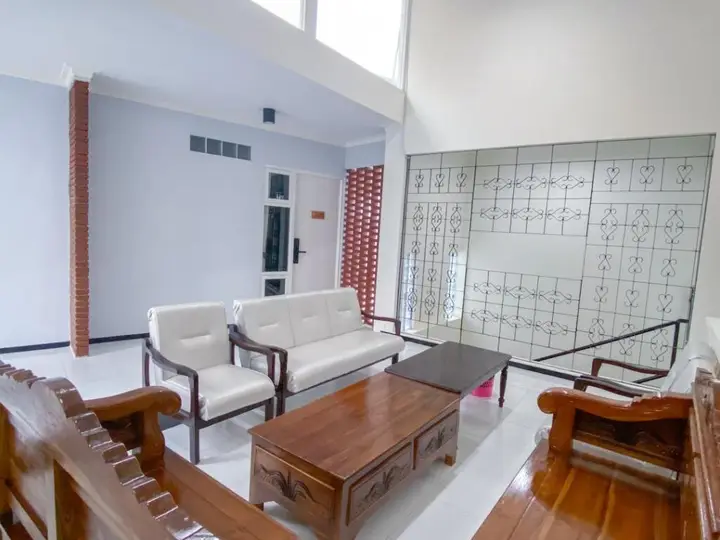 Бату: Mitra Guest House Syariah RedPartner