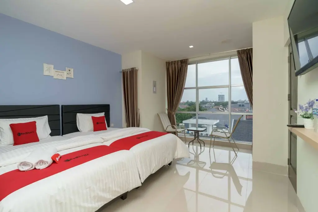 Южный Тангеранг: RedDoorz Plus near Eka Hospital BSD 5
