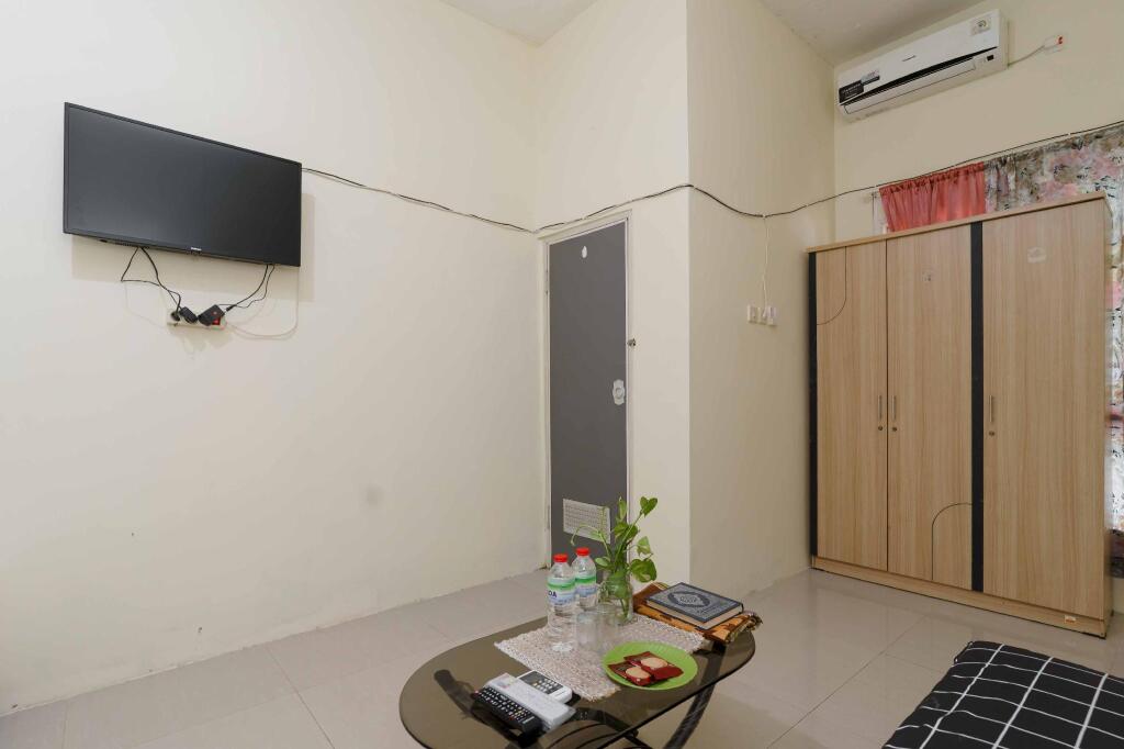 Депок: Madinah House Syariah RedPartner
