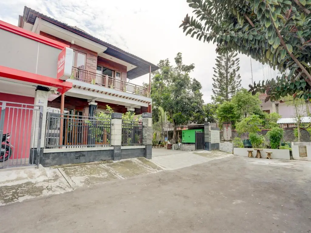 Денпасар: OYO 90121 De Pavilla Homestay