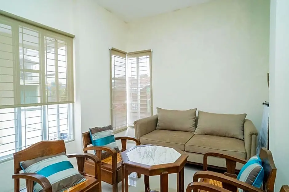 Богор: KoolKost Syariah near Jl Pajajaran Bogor