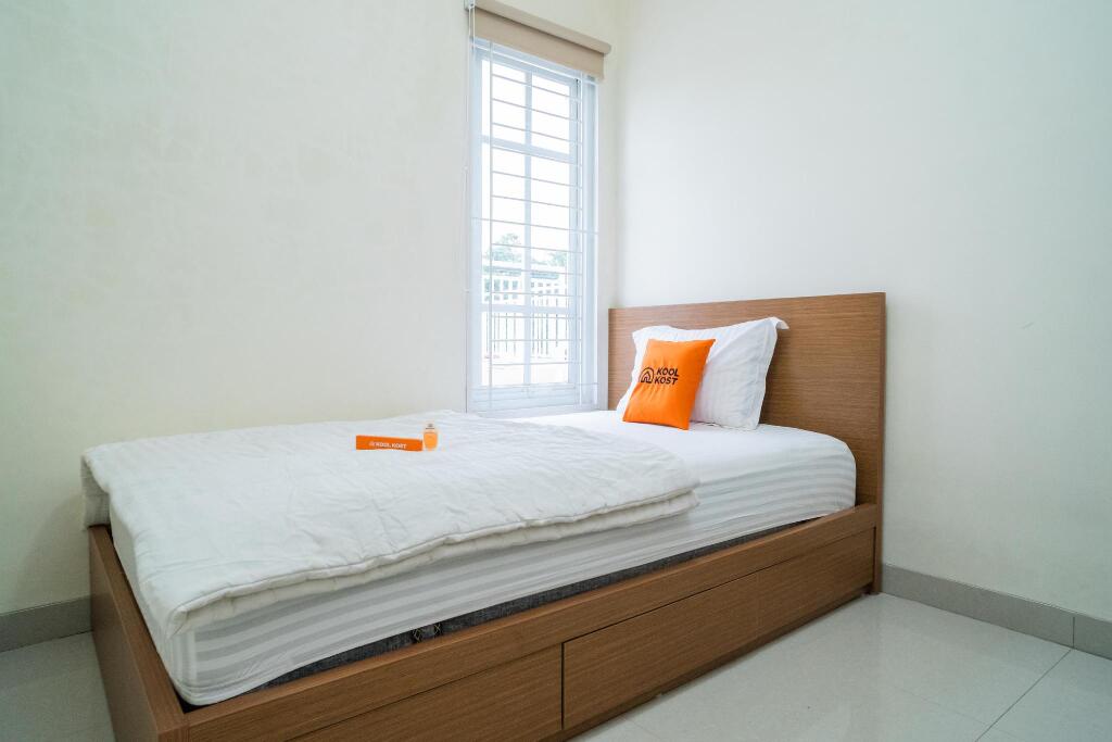 Богор: KoolKost Syariah near Jl Pajajaran Bogor