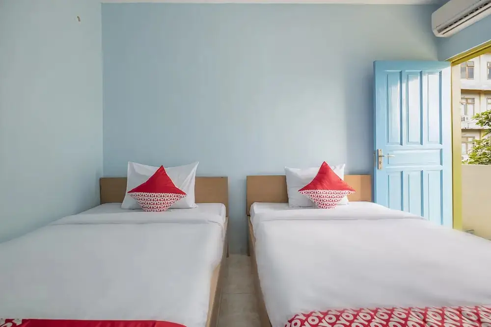 Макассар: Rf Homestay