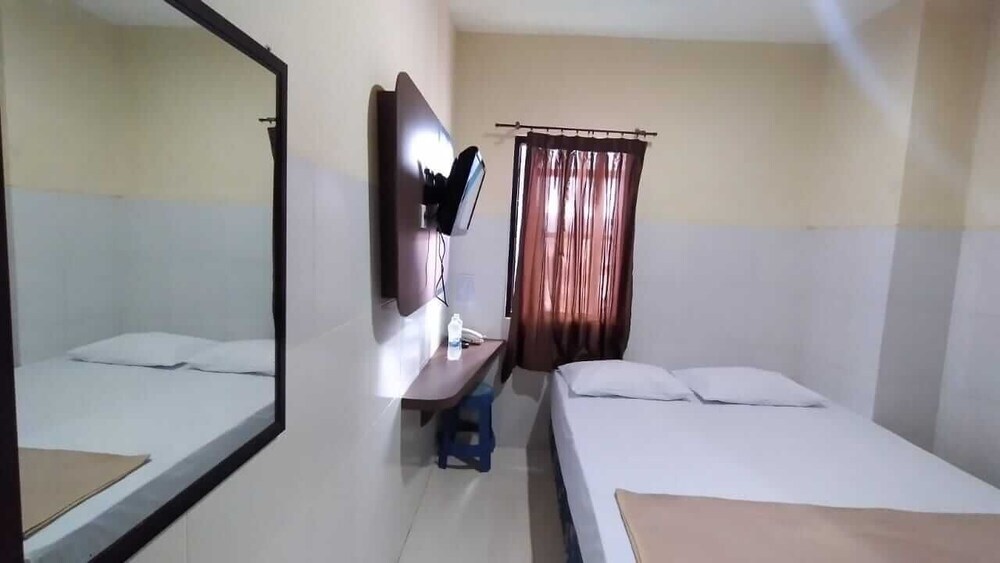 Амбон: Golden Inn Ambon RedPartner