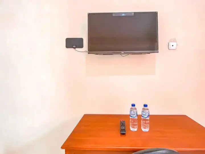 Маланг: Redisa Guest House RedPartner