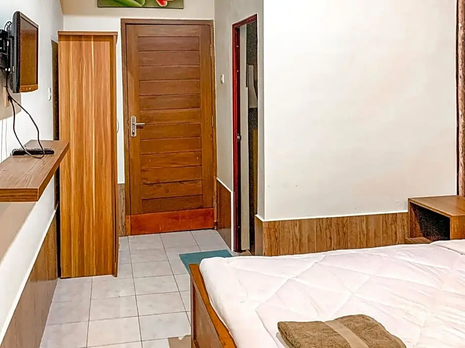 Матарам: RedDoorz Near Transmart Lombok Mataram