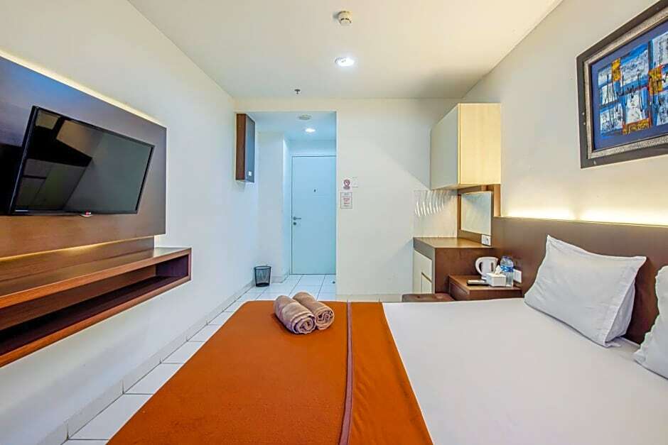 Сукарайя: Skyview Sentul Tower Apartments