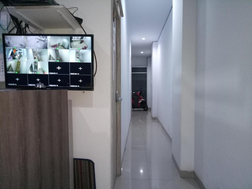 Джакарта: Mama Syariah Cengkareng