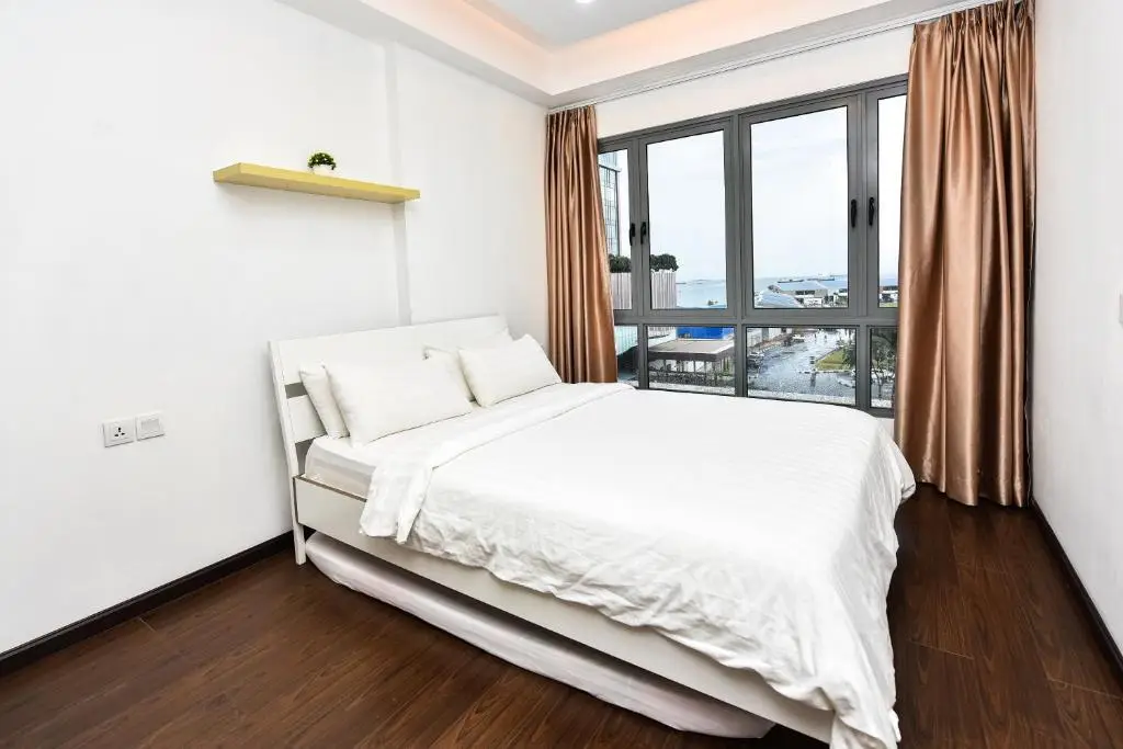 Батам: LOVINA 6-12 at Harbour Bay Residences