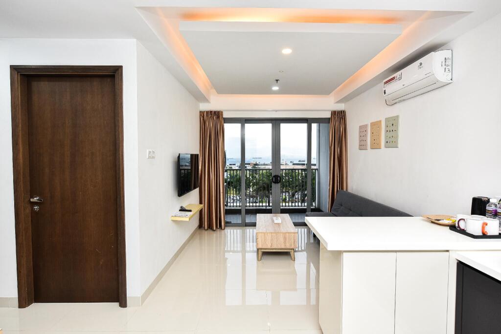 Батам: LOVINA 6-12 at Harbour Bay Residences