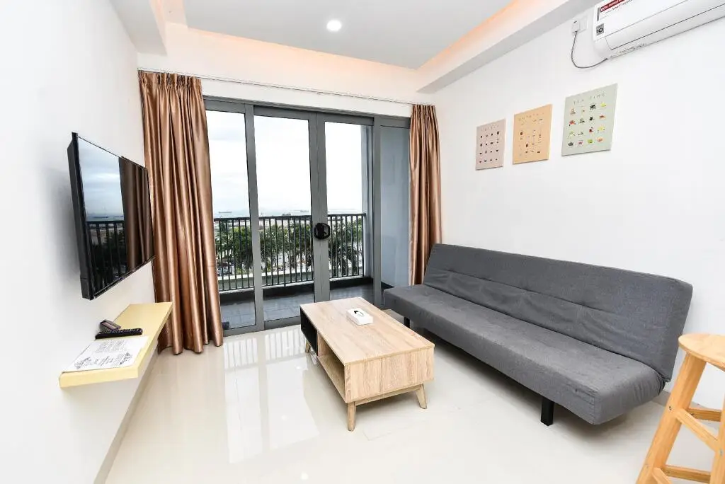 Батам: LOVINA 6-12 at Harbour Bay Residences