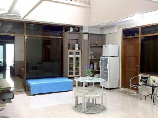 Маланг: Pulosari Living
