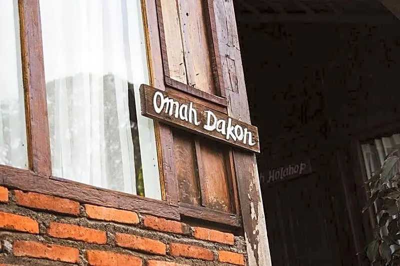 Бату: Taman Dolan Home & Resort