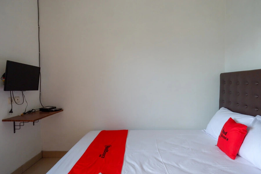Картасура: RedDoorz Syariah near Universitas Muhammadiyah Surakarta