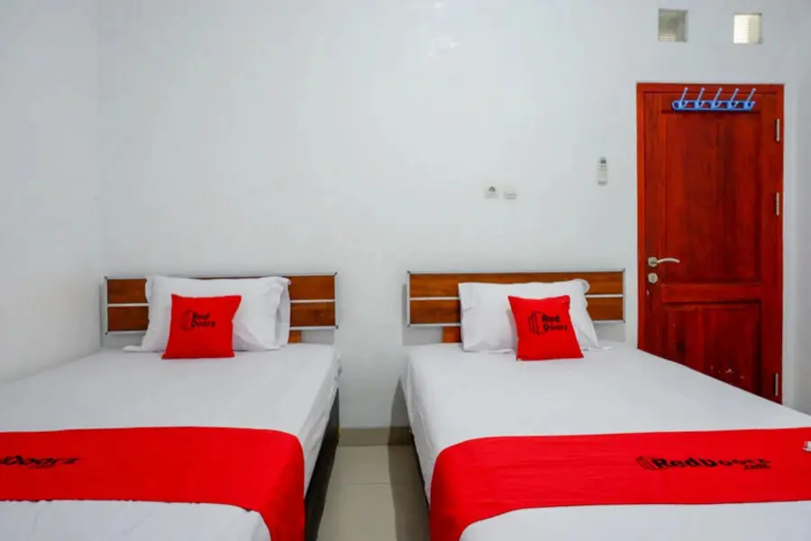 Картасура: RedDoorz Syariah near Universitas Muhammadiyah Surakarta