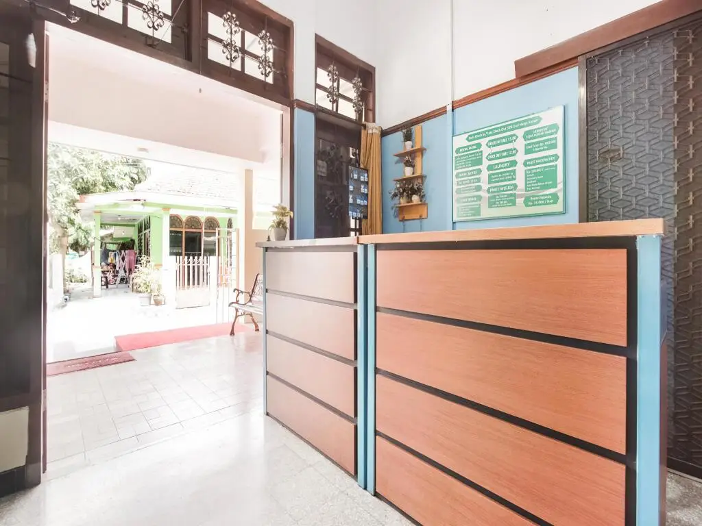 Депок: OYO 3892 Athaya Guesthouse Syariah
