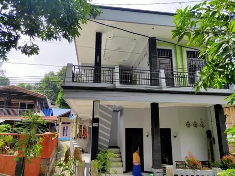 Vaccinated Staff - OYO 3919 Karmila Syariah Guest House — фото 1