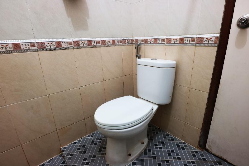 Сурабая: Capital O 90254 Gardena Inn