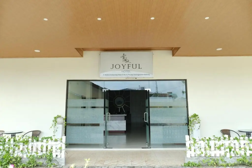 Белитунг: Joyful Hotel
