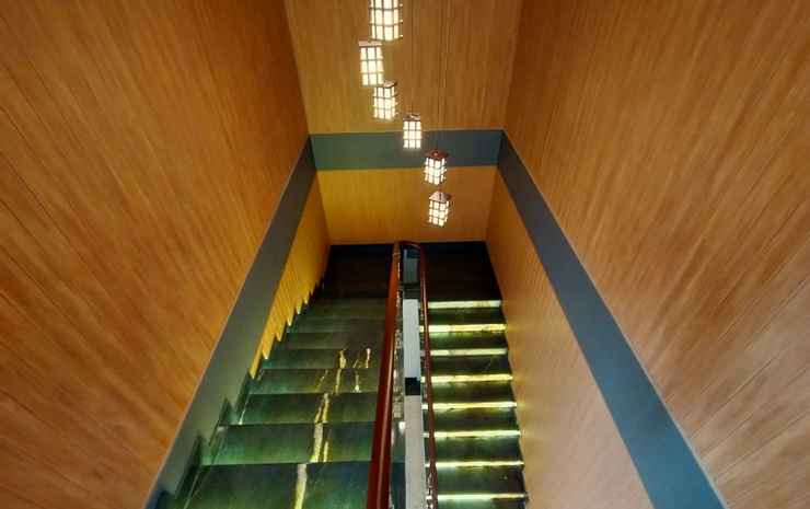 Бату: Akor Guest House