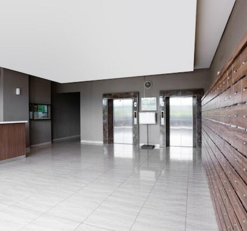Южный Тангеранг: Dinda Apartment Serpong Green View