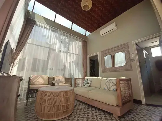Унгаран: Dusun the Villas