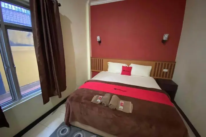 Банда-Ачех: RedDoorz Plus Syariah @ Jalan Syiah Kuala Banda Aceh
