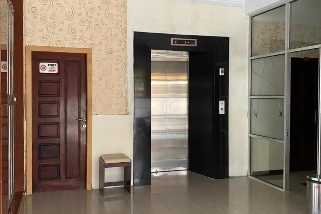 Банда-Ачех: RedDoorz Plus Syariah @ Jalan Syiah Kuala Banda Aceh
