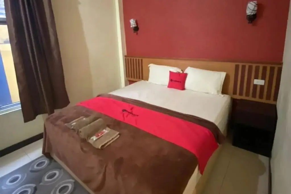 Банда-Ачех: RedDoorz Plus Syariah @ Jalan Syiah Kuala Banda Aceh