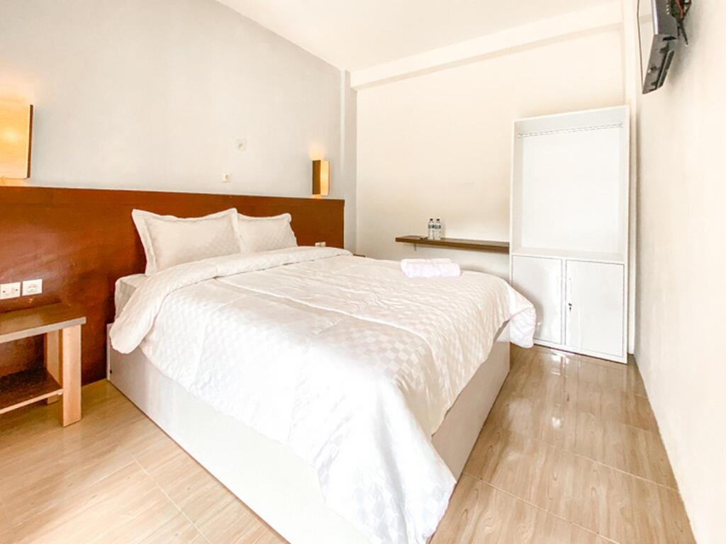 Бату: Omahku Guest House RedPartner