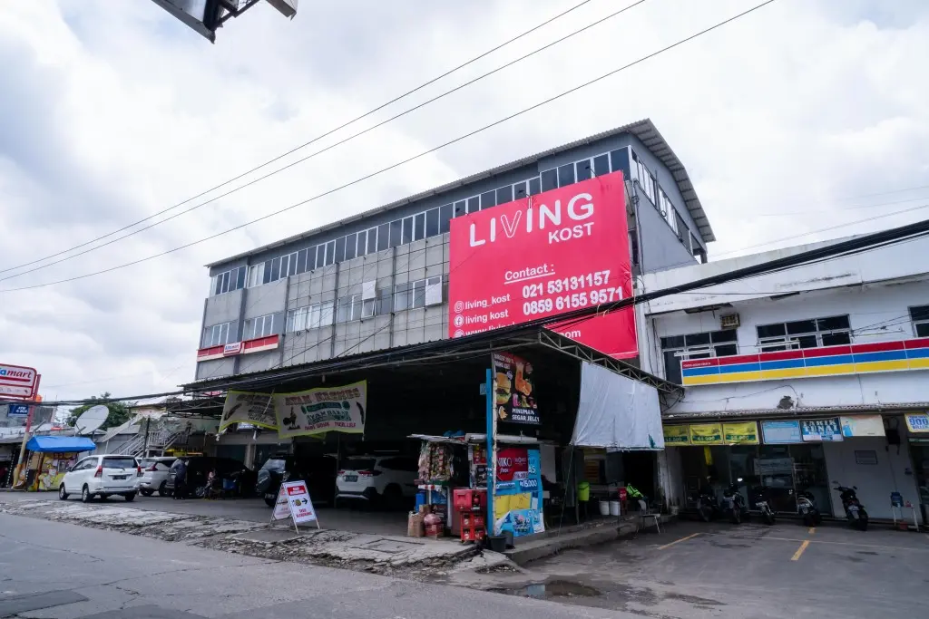 Южный Тангеранг: Living Kost Syariah RedPartner