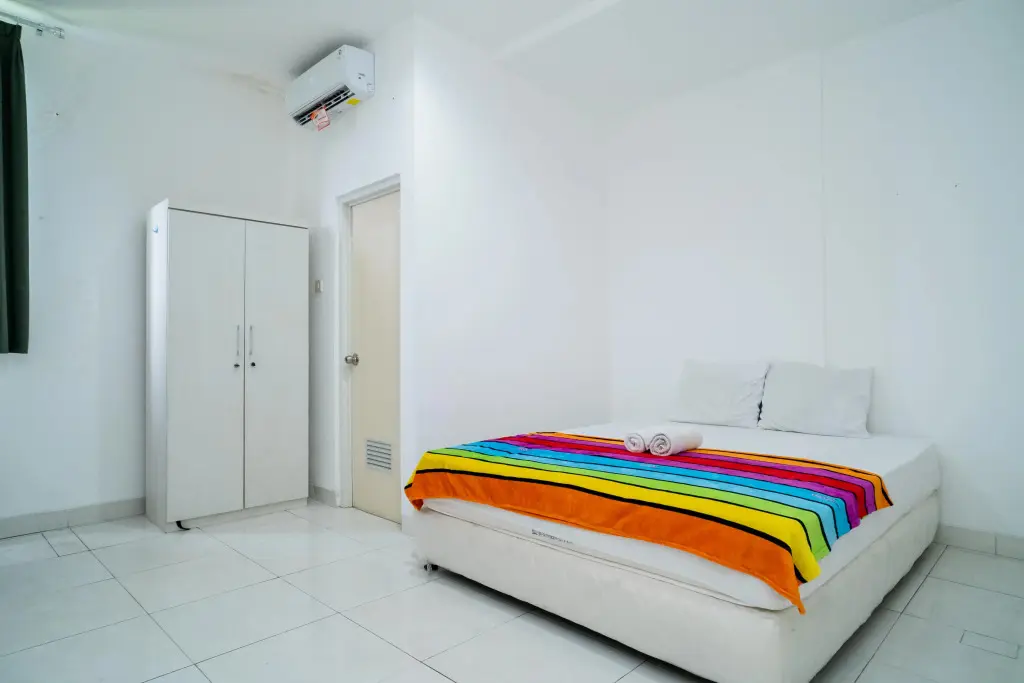 Южный Тангеранг: Living Kost Syariah RedPartner
