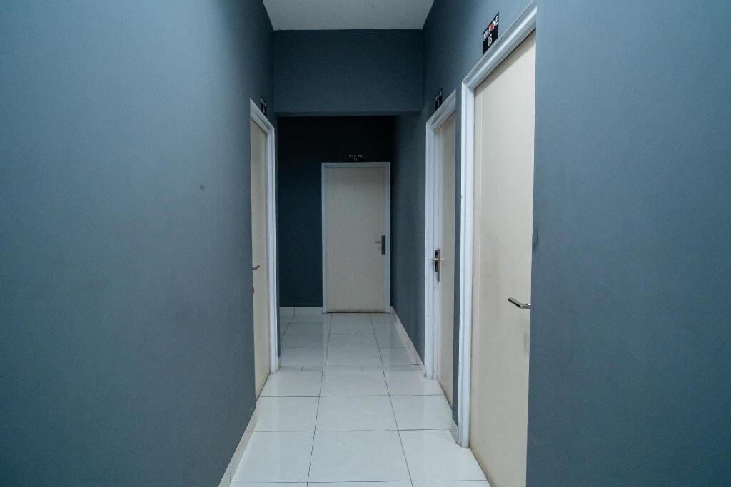Южный Тангеранг: Living Kost Syariah RedPartner